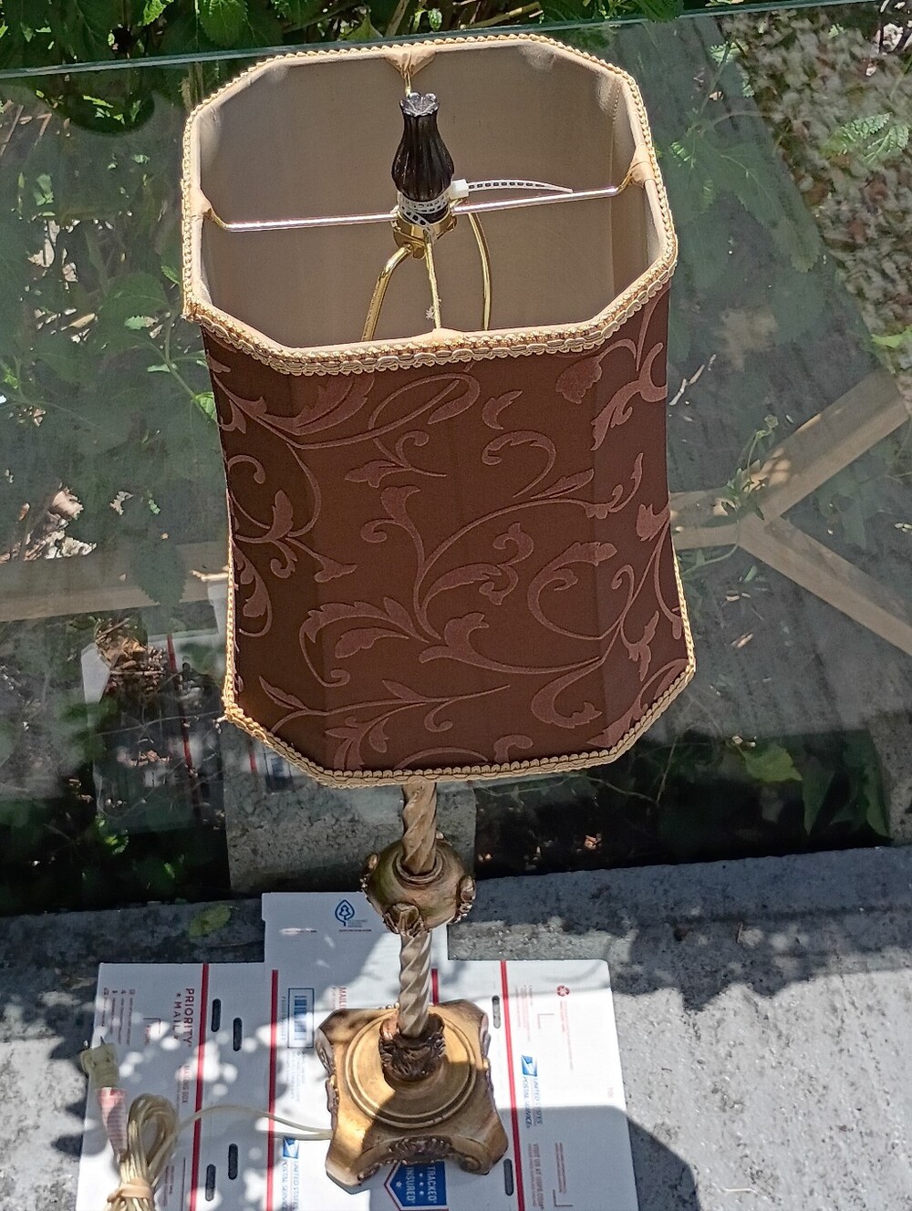 Traditional Ornate Twisted Pedestal Base Scroll Table Lamp Brown🟤Fabric Shade.